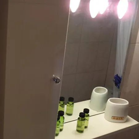 Fk Room 4 Lejlighed Aigio